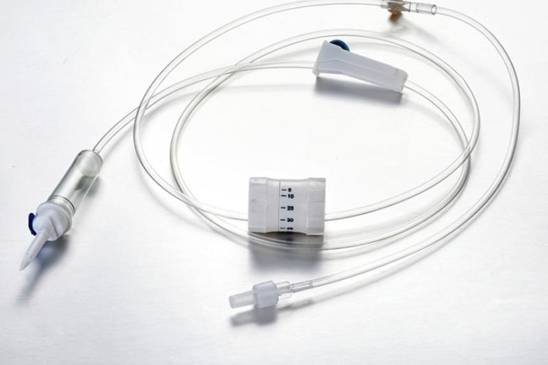 Disposable CE FDA Factory Medical Surgical Sterile Burette I. V Giving Infusion Set