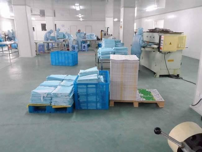China Wholesale Disposable Medical Surgical Drape with a Hole