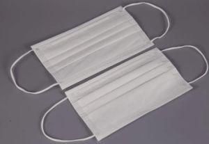 White or Blue 19.5cm*9.5cm 3ply Disposable Protective Face Masks on The White List