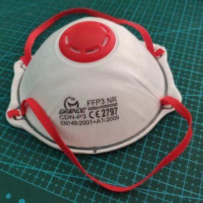 FFP3 Medical Kn99 Mask Face Respirator with Valve Ce