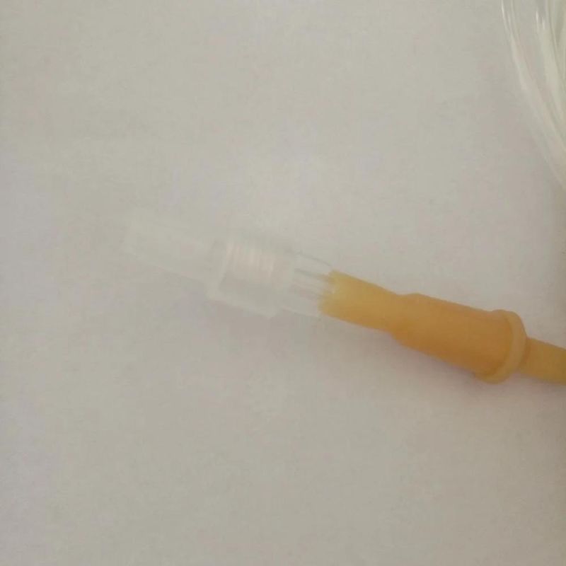 Transparent Tube Luer Lock Needle IV Giving Set with No Bubbles Remain