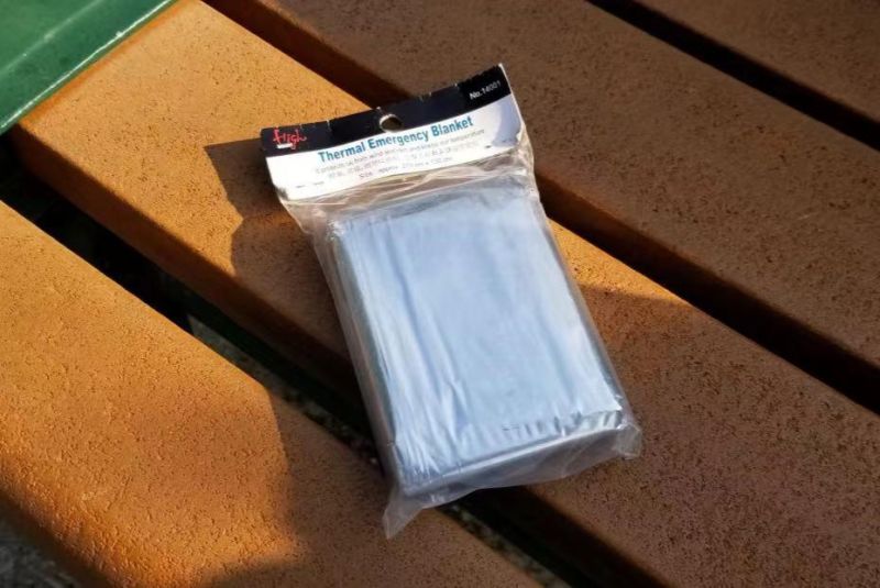 Customized Office Survival Rescue Insulation Waterproof Aluminum Isothermal Emergency Foil Survial Tent Blanket with ISO13485