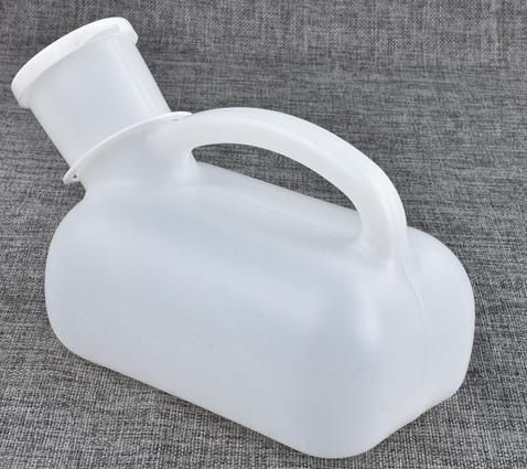 Disposable Medical Urinal for Hospital Use Mouth Smooth Graduation White PP Adult Hand Urinal