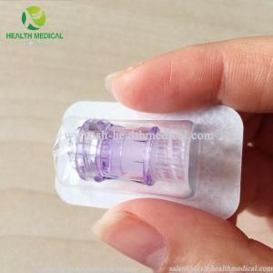 Needle Less Connector with White Silicone