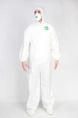 White Hooded Nonwoven Jumpsuit Safety Clothing Liquid Resistant Type 5 6 Disposable Microporous Protective Coverall with Custom Logo