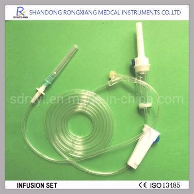 Medical Equipment IV Infusion Giving Set with Needle