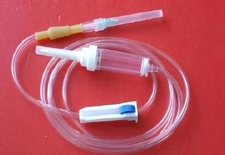 Disposable Medical Ordinary Infusion Set with Needle Competitive Price (WWDIS)