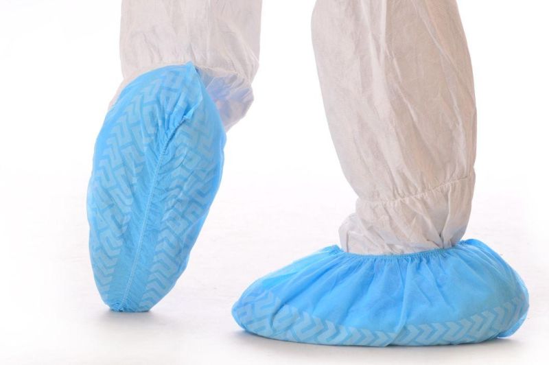 China Producing Medical Use Non-Woven Shoe Cover with Non-Slip Stripes Sole for Clinic