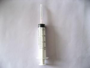 Hot Sale Luer Lock Disposable Syringe with Needle or Without Needle20ml