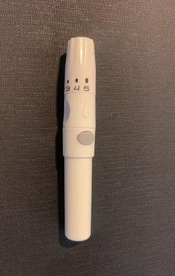 No Eject Normal Blood Lancet Pen with CE / ISO13485 Approved